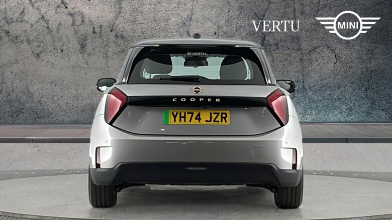 MINI Cooper 135kW E Classic [Level 1] 41kWh 3dr Auto Electric Hatchback